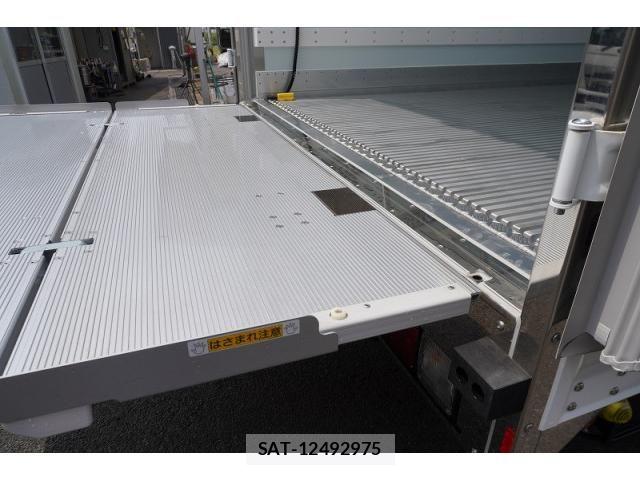 Hino RANGER 2025-09 8231506-27