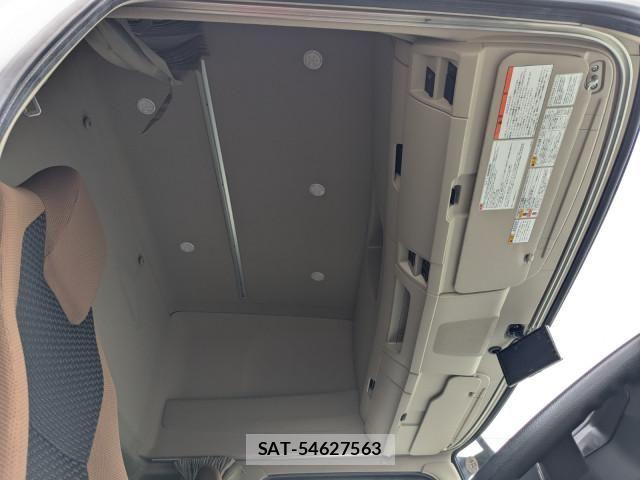 Hino RANGER 2023-08 8231542-23