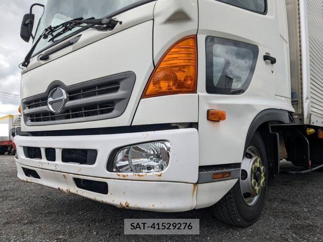Hino RANGER 2017-03 8231575-13