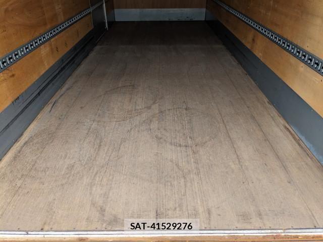 Hino RANGER 2017-03 8231575-17
