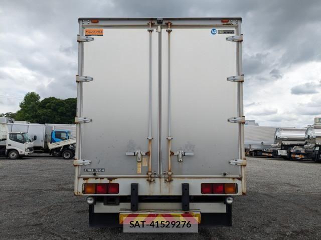 Hino RANGER 2017-03 8231575-4