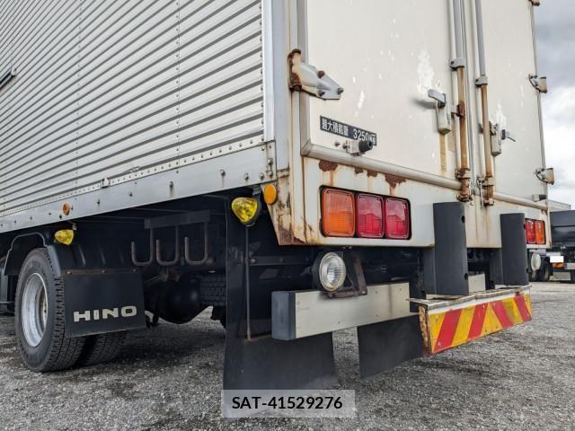 Hino RANGER 2017-03 8231575-6