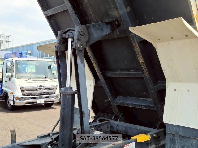 Hino RANGER 2023-07 8231550-21