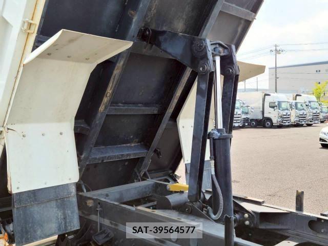 Hino RANGER 2023-07 8231550-22