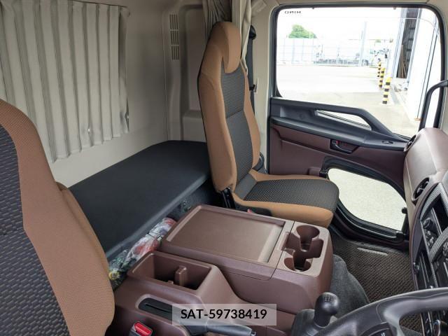 Hino RANGER 2025-09 8231528-9