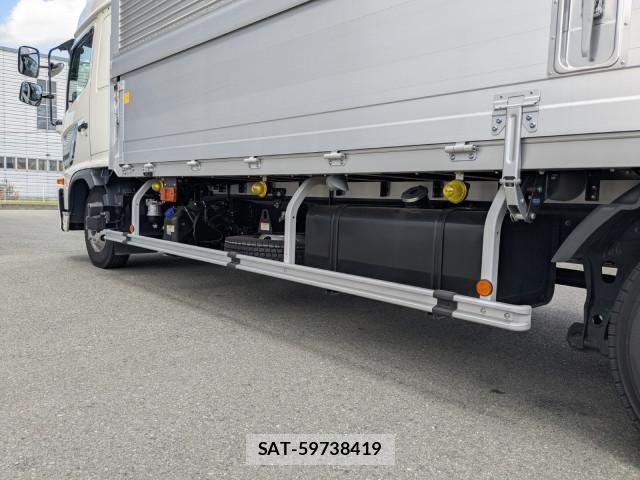 Hino RANGER 2025-09 8231528-18