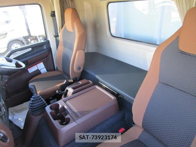 Hino RANGER 2025-12 8231501-22