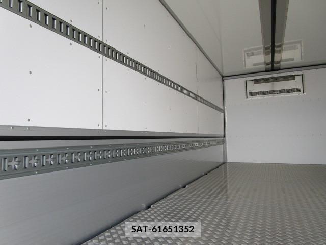 Hino RANGER 2025-11 8231502-13