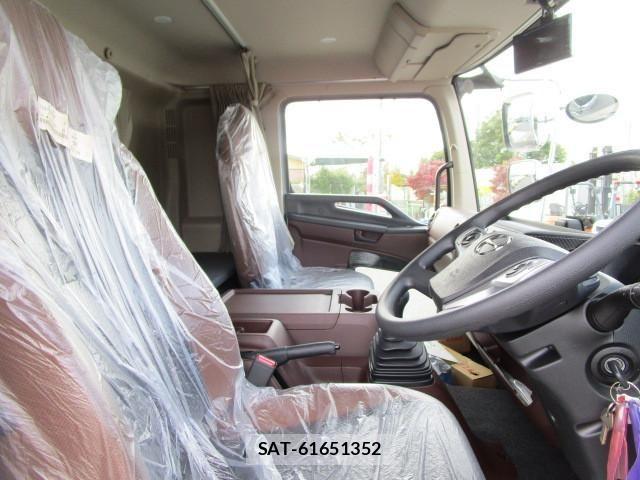 Hino RANGER 2025-11 8231502-15