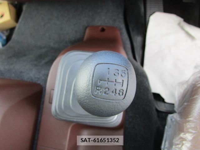 Hino RANGER 2025-11 8231502-19