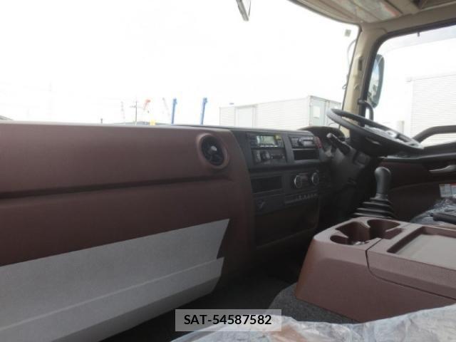 Hino RANGER 2024-12 8231509-21