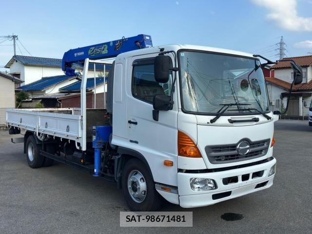 Hino RANGER 2016-01 8231557-1