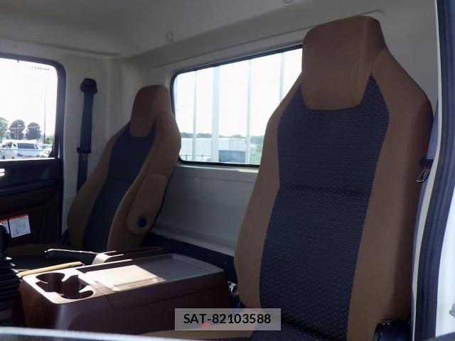 Hino RANGER 2023-03 8231549-10