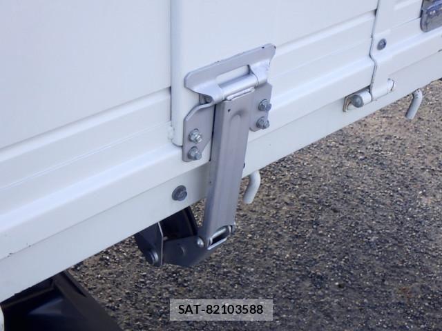 Hino RANGER 2023-03 8231549-26