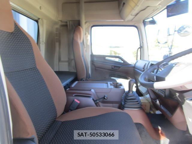 Hino RANGER 2025-12 8231492-17