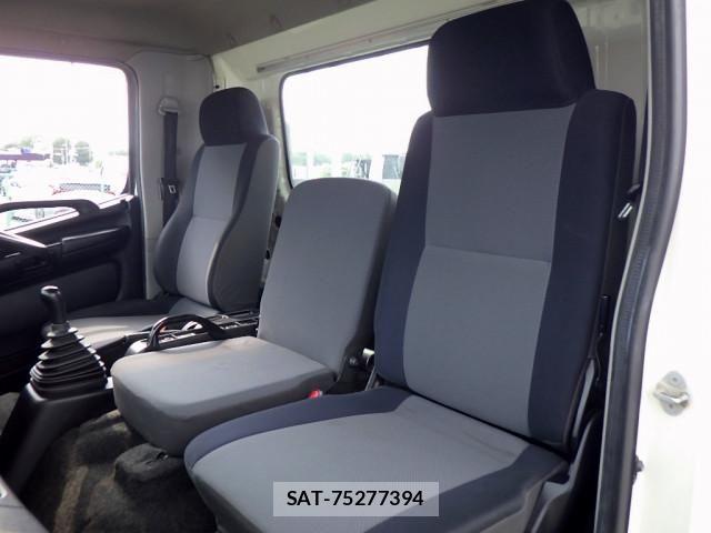 Hino RANGER 2016-01 8231574-10