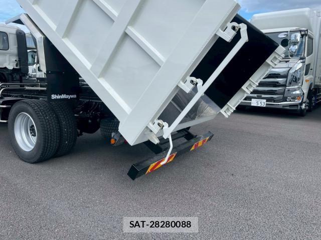 Hino RANGER 2022-08 8231543-13