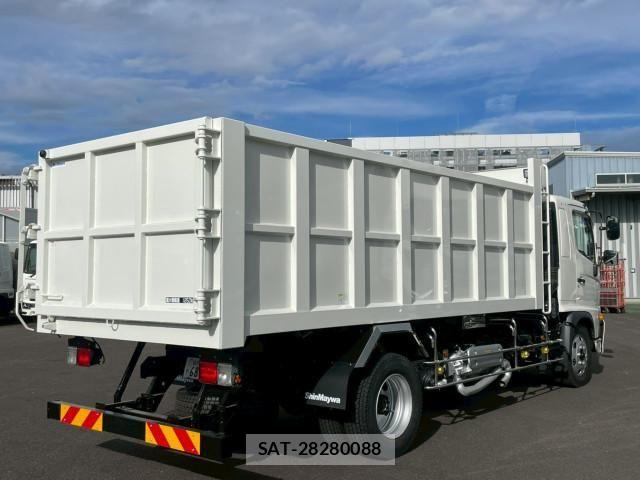 Hino RANGER 2022-08 8231543-3