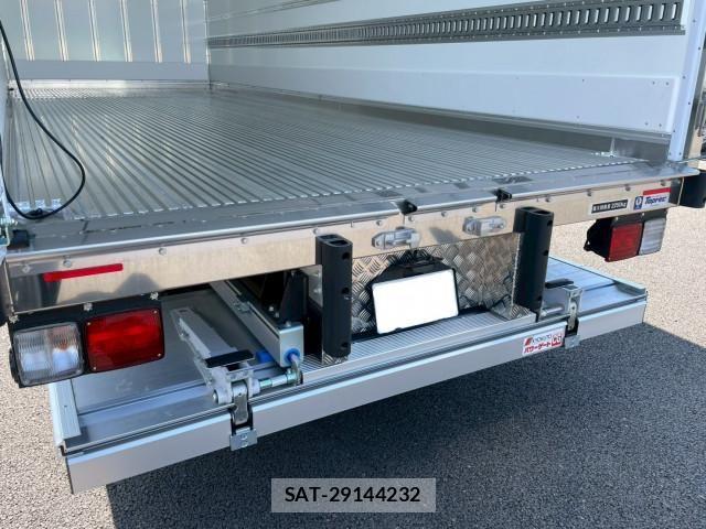Hino RANGER 2025-10 8231507-14
