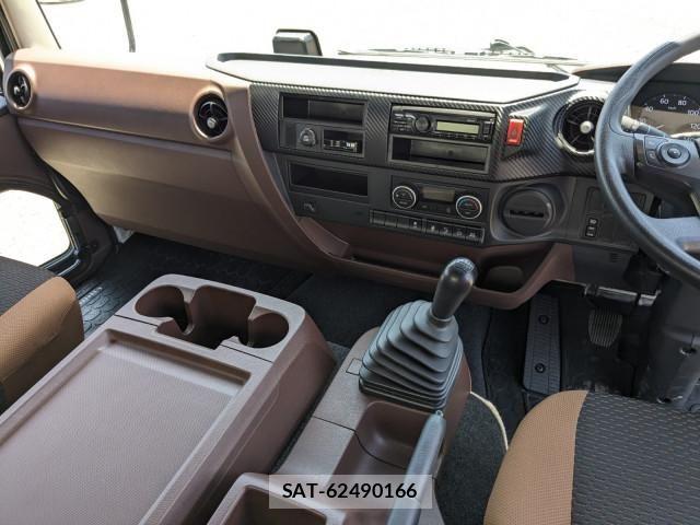 Hino RANGER 2023-07 8231540-11