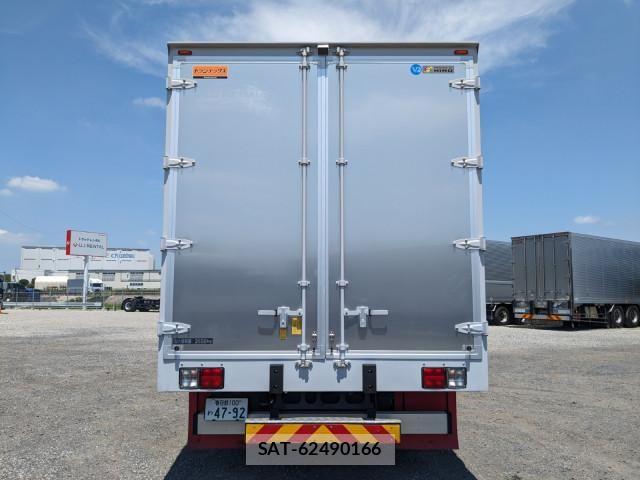 Hino RANGER 2023-07 8231540-4