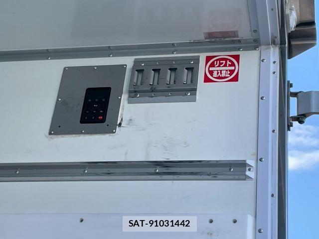 Hino RANGER 2024-11 8231529-15