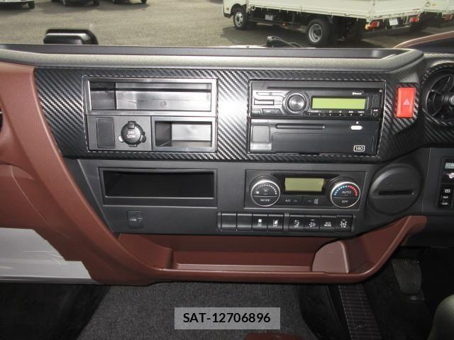 Hino RANGER 2025-12 8231479-15