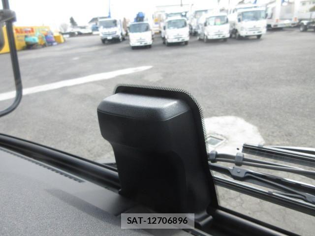Hino RANGER 2025-12 8231479-18