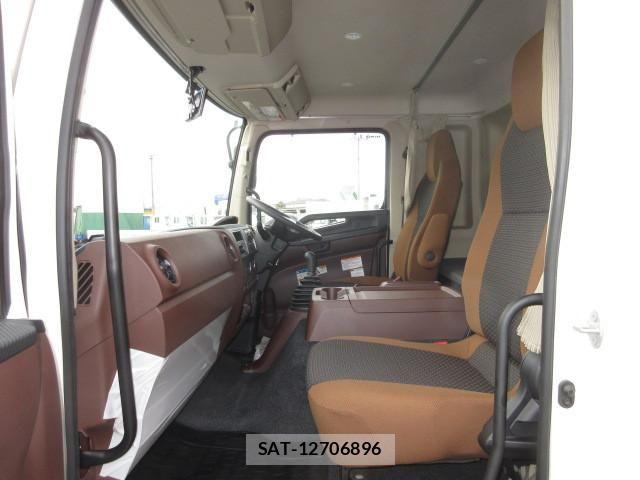 Hino RANGER 2025-12 8231479-21