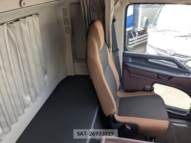 Hino RANGER 2025-09 8231527-26