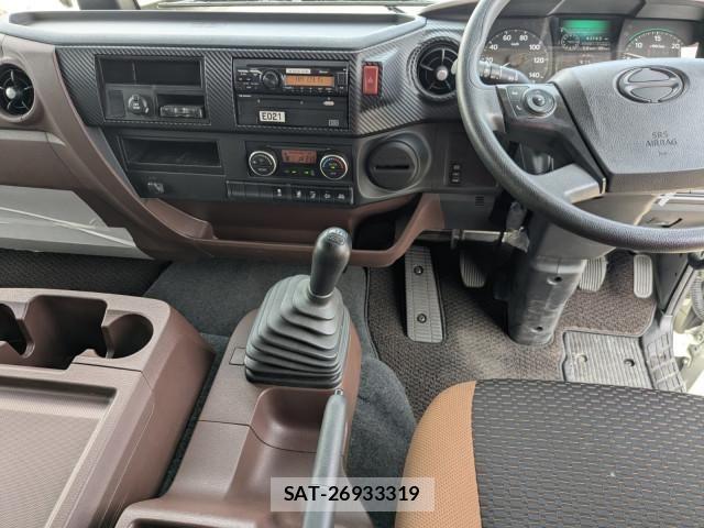 Hino RANGER 2025-09 8231527-27