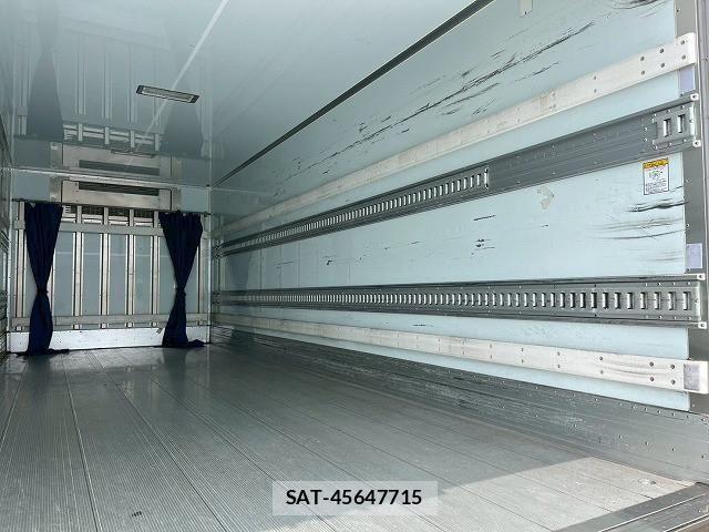 Hino RANGER 2021-05 8231544-13