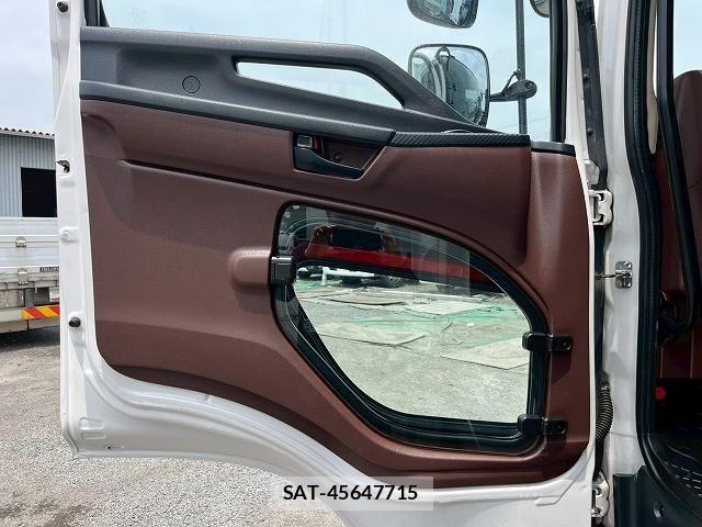 Hino RANGER 2021-05 8231544-22