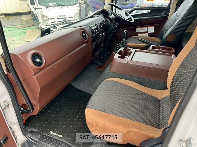Hino RANGER 2021-05 8231544-23
