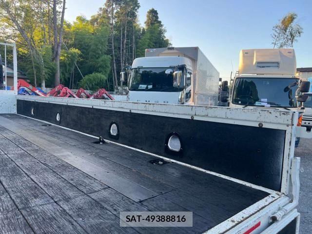 Hino RANGER 2017-02 8231555-11