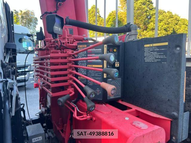 Hino RANGER 2017-02 8231555-18