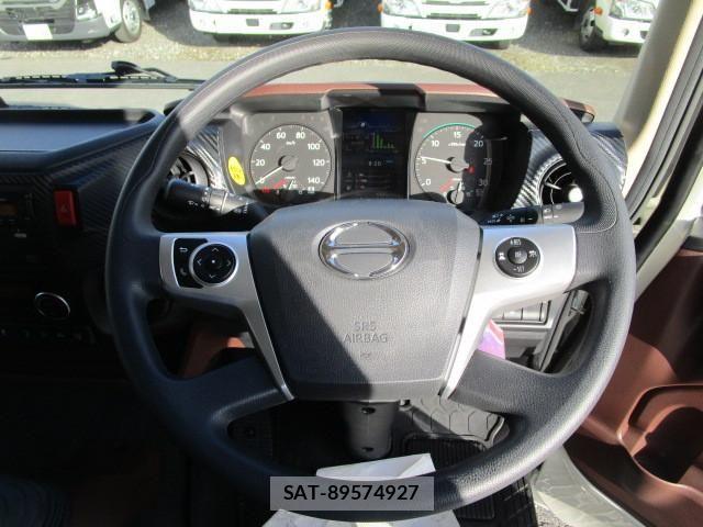 Hino RANGER 2025-12 8231490-13