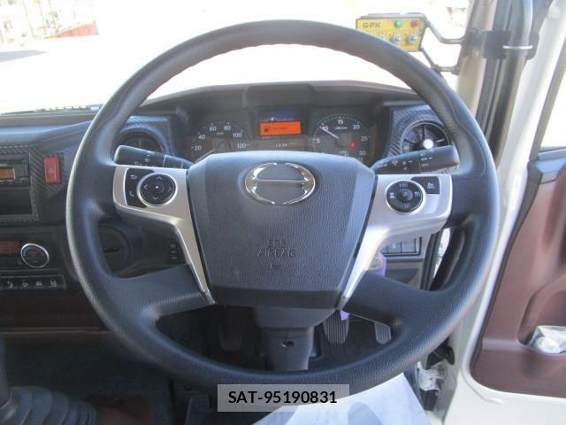 Hino RANGER 2025-12 8231496-9