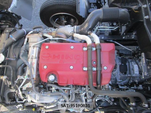 Hino RANGER 2025-12 8231496-17