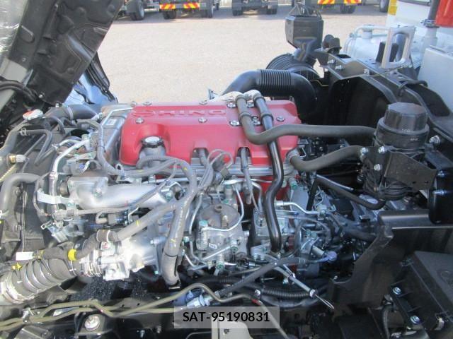 Hino RANGER 2025-12 8231496-18