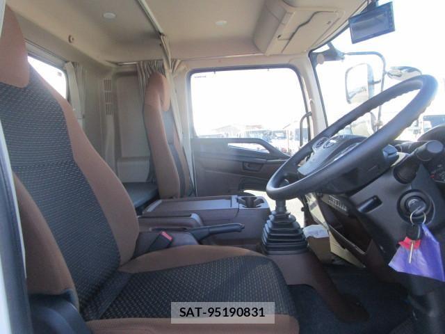 Hino RANGER 2025-12 8231496-8