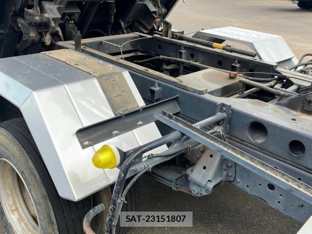 Hino RANGER 2013-02 8246479-13
