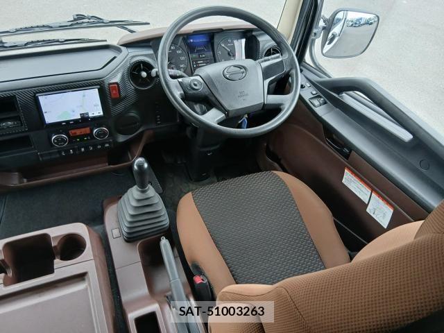 Hino RANGER 2022-04 8246475-19