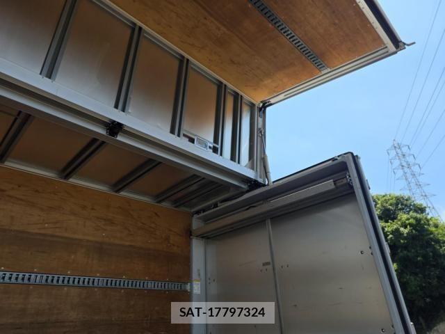 Hino RANGER 2016-05 8246477-15