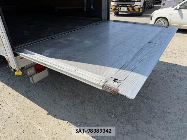 Hino RANGER 2018-06 8246482-21