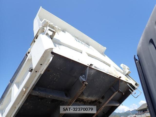 Hino RANGER 2013-10 8246483-16