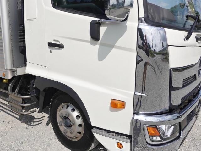 Hino RANGER 2021-02 8311149-5
