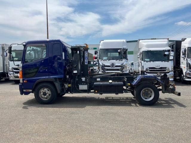 Hino RANGER 2017-04 8311146-4