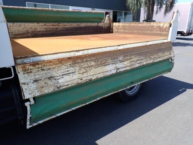 Hino RANGER 2023-05 8331998-20