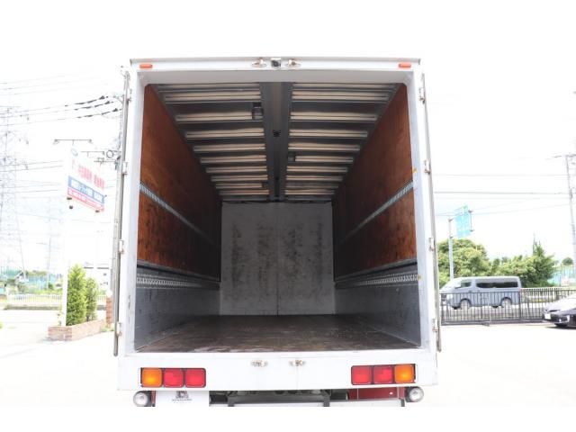 Hino RANGER 2017-06 8332011-6